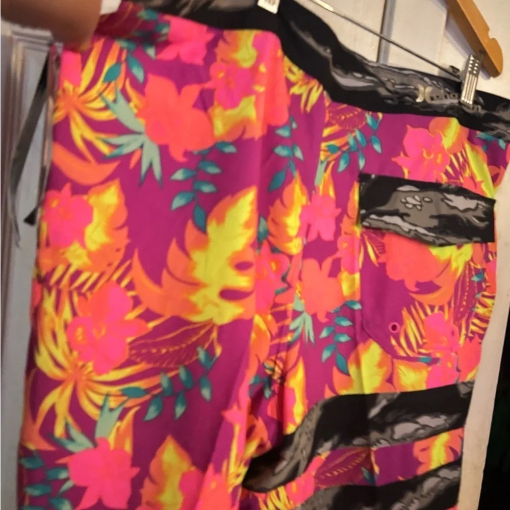 Hurley Block Party Flammo Phantom Boardshort